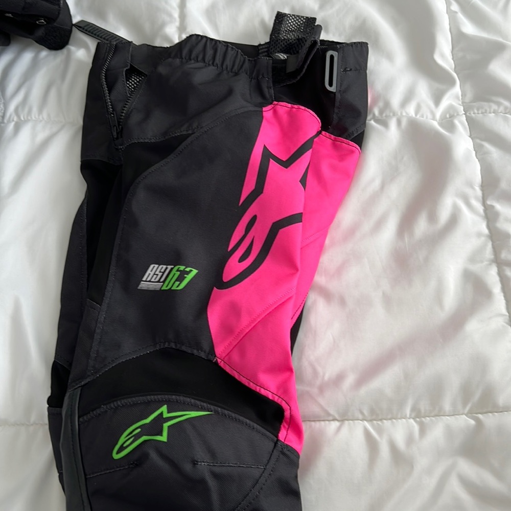 Alpine stars youth pants size 24